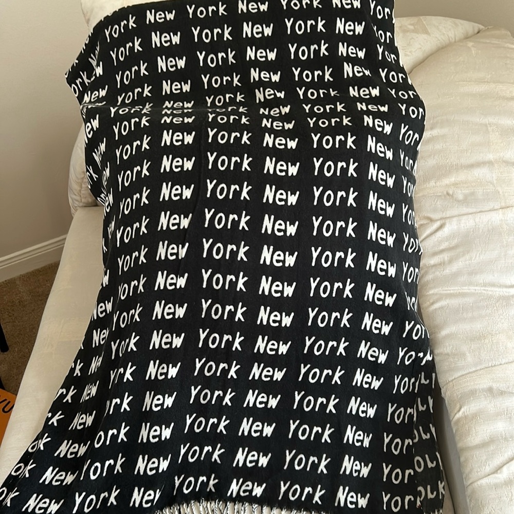 New York New York Wrap